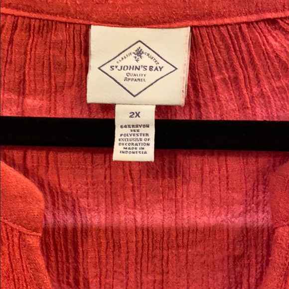 Top - Picture 2 of 6